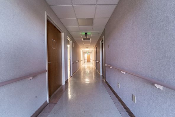 Veterans Affairs Outpatient Clinic: 351 Hartnell Ave, Redding, CA 96002